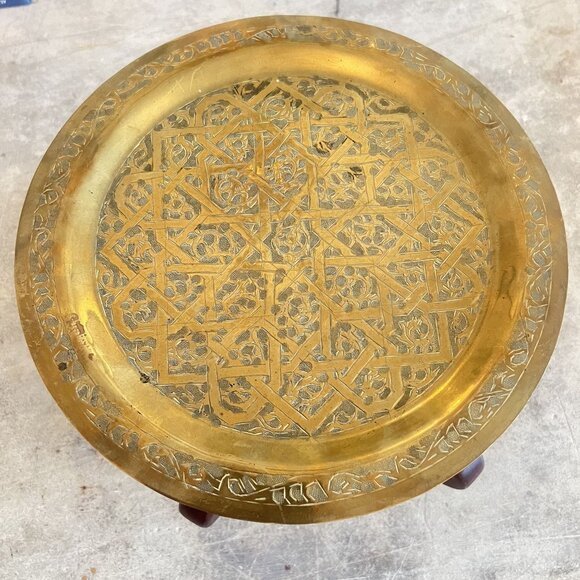 Small Table Top Vintage Boho Eclectic Decorative Carved Brass & Wood Stand / Tea - Picture 5 of 8